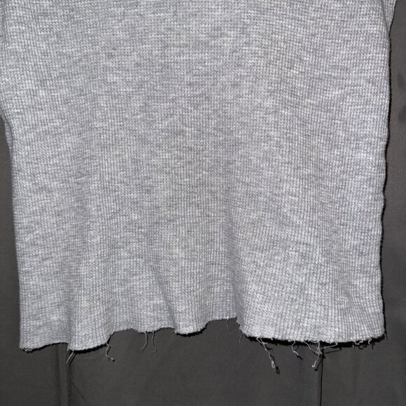 Brandy Melville Light Grey Long Sleeve Henley One Size Fits All STRINGY HEM - Picture 2 of 6